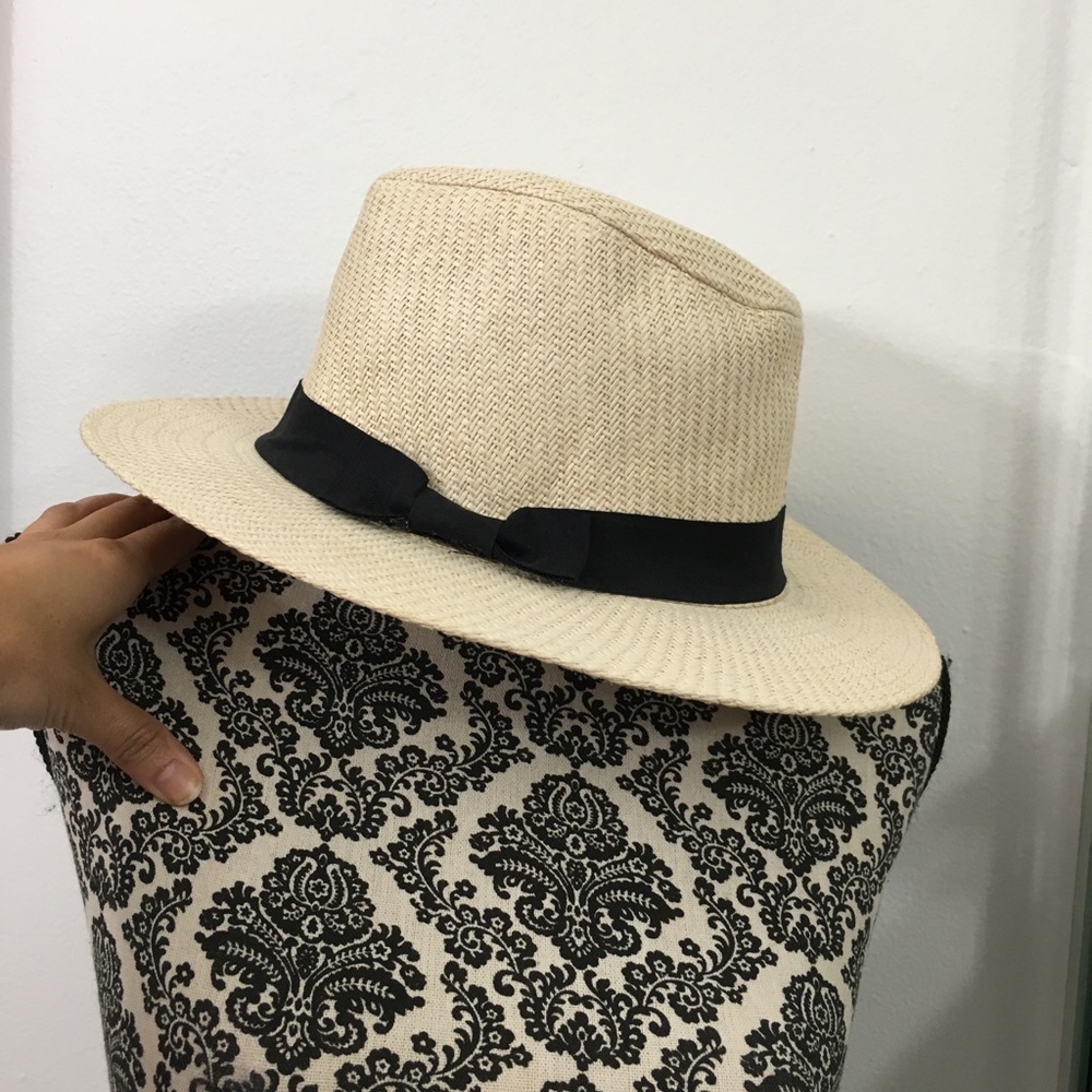 Stylist hat.